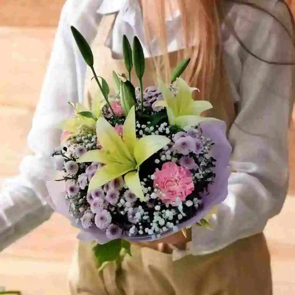 Buy carnation lily bouquet for Mother’s Day