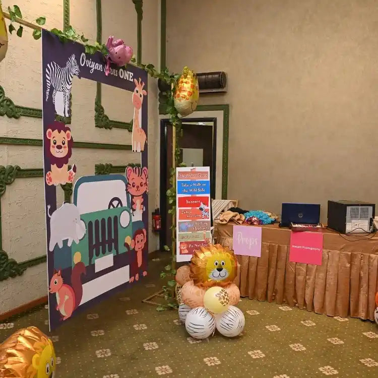 Book jungle safari birthday decor package with safari backdrop and balloon decorations