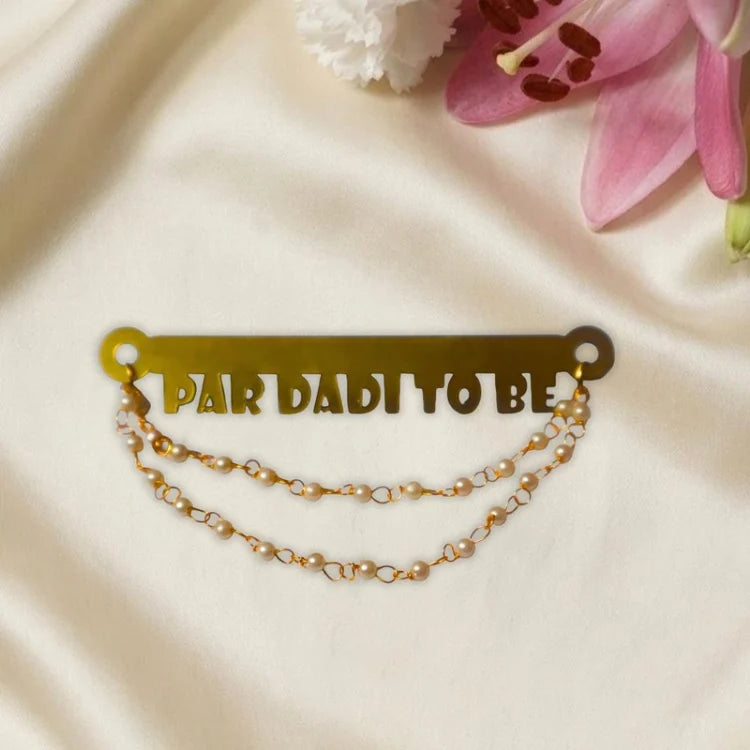 Shop personalized baby shower badge with Dadi to Be gold pearl design